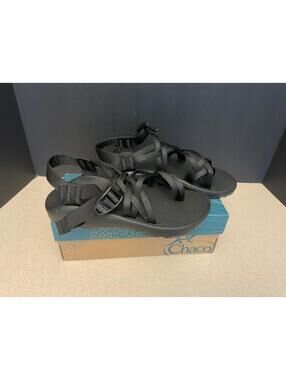 New! Womens Chaco ZCloud X2 Black Hiking Sandals. Size 8M. Awesome Sandals!